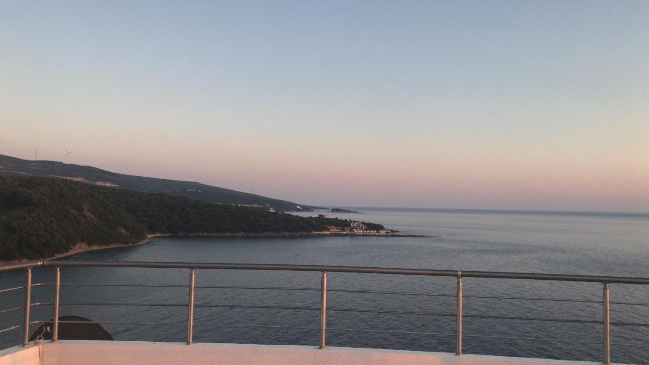 Vila Vito Apartment Dobra Voda Luaran gambar
